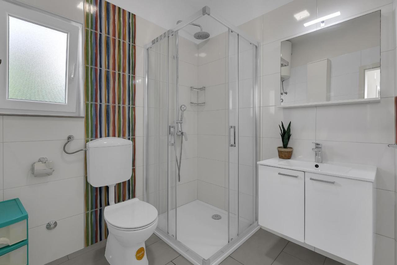 Apartments By The Sea Podgora, Makarska - 2596 Extérieur photo